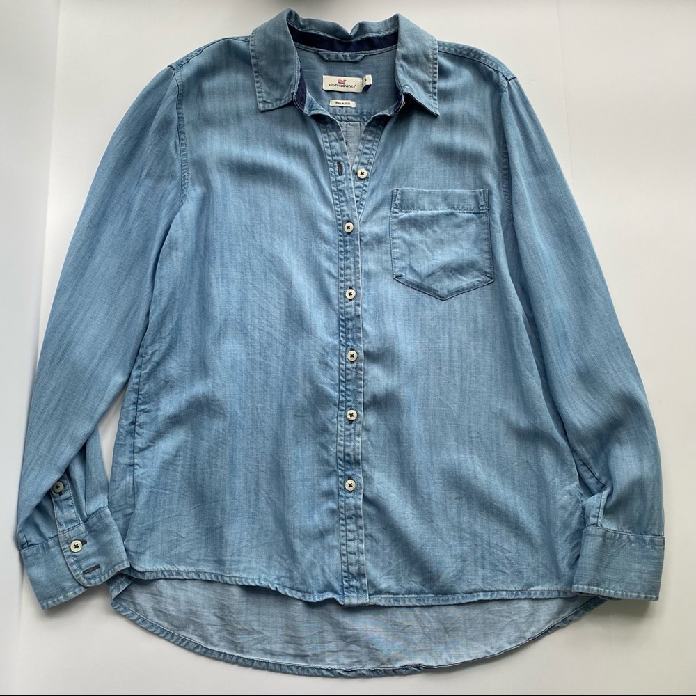 Vineyard Vines Chambray Relaxed Button Down Size 8